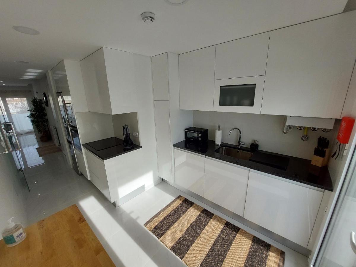 Beach Life Apartment, New, Elegant And Cozy Nazare Exterior photo